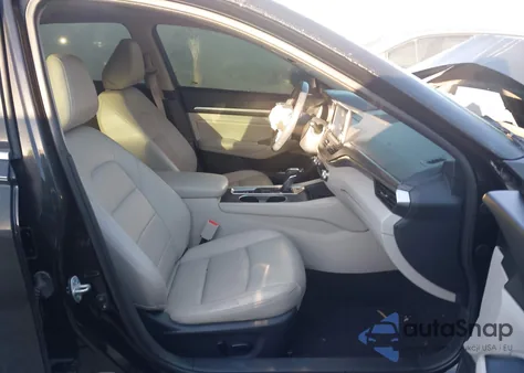 2019 Nissan Altima 2.5 Platinum z USA, uszkodzony, nr VIN 1N4BL4FV6KC105661